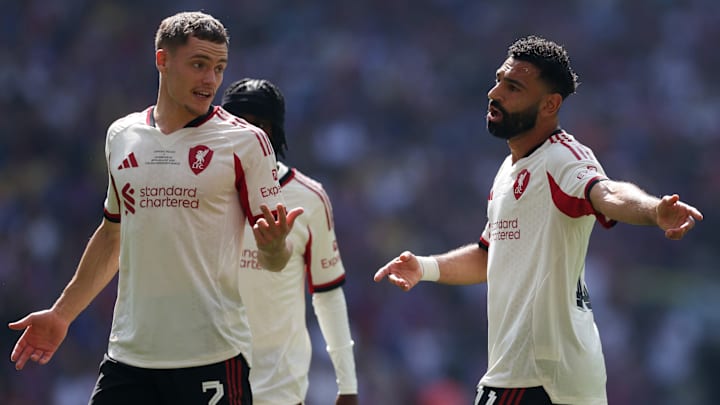 Florian Wirtz und Mohamed Salah bereiten dem LFC Sorgen