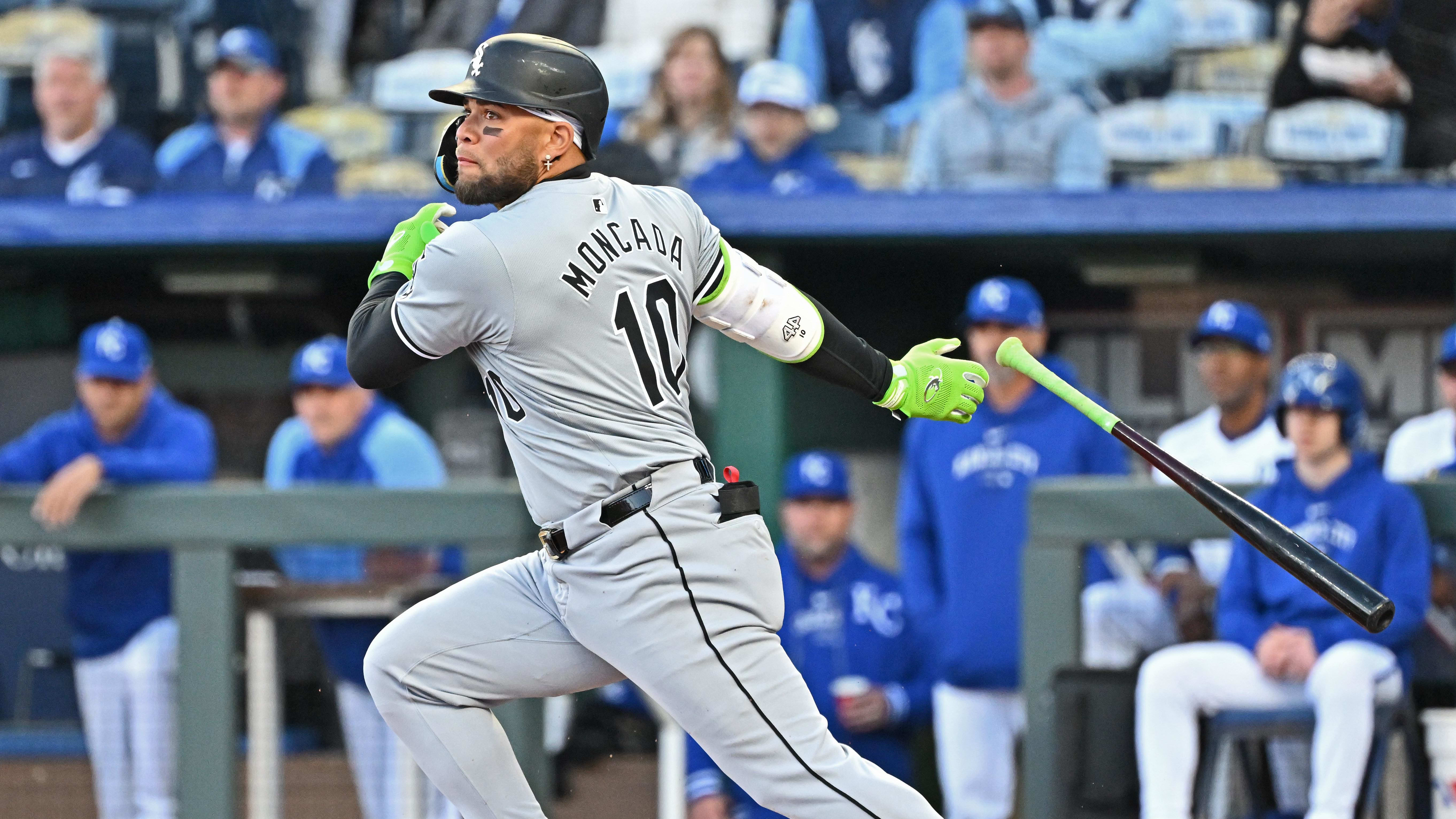 Apr 4, 2024; Kansas City, Missouri, USA;  Chicago White Sox third baseman Yoan Moncada (10) hits a single.