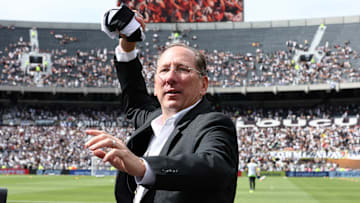 Chegada de Textor não trouxe estabilidade esperada