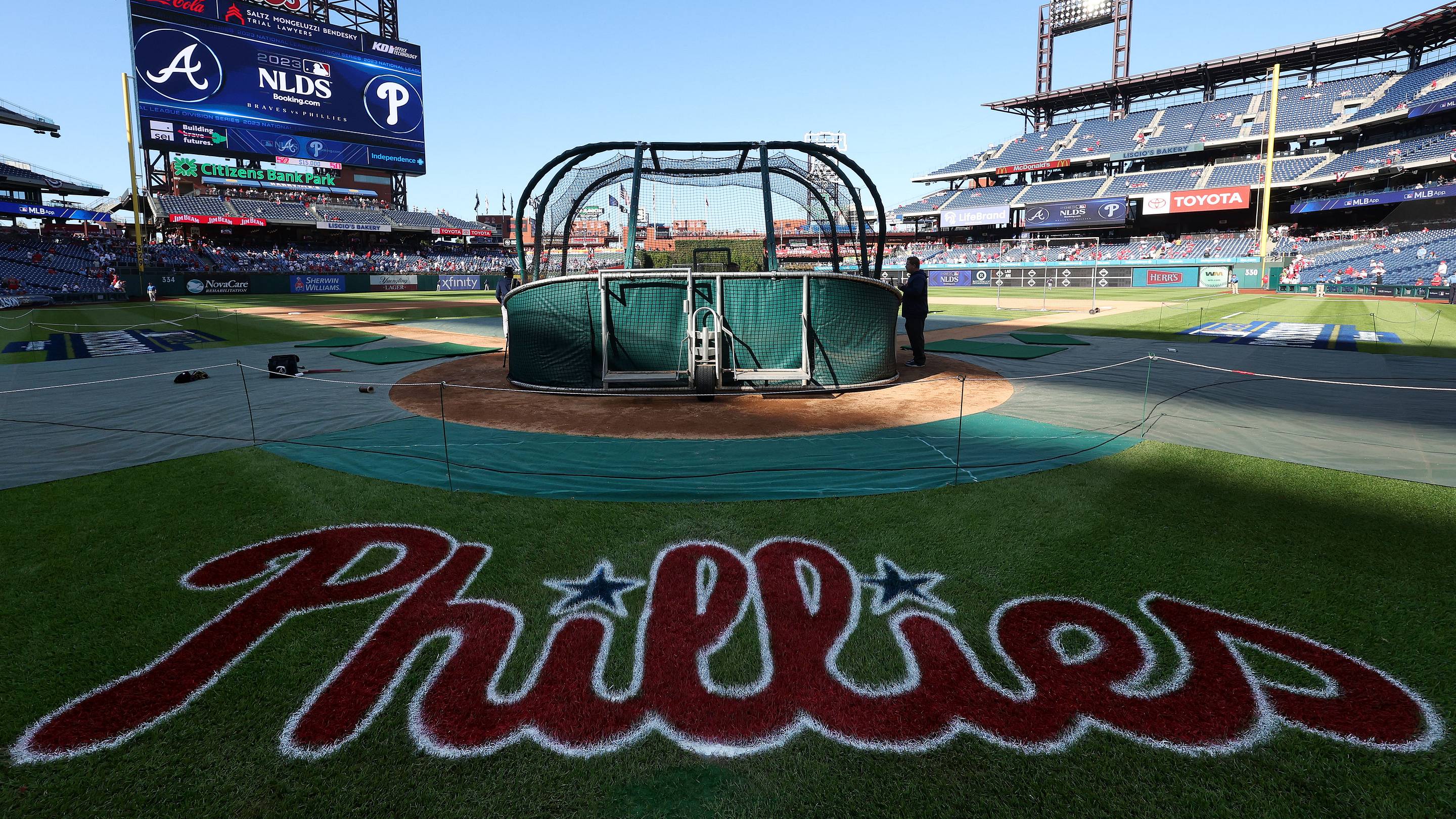 Sam Fuld Rejects Athletics' Offer, Stays with Phillies