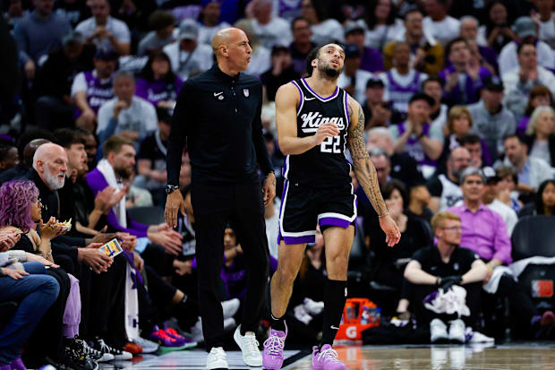 Guard de Sacramento Kings Devin Carter (22) 