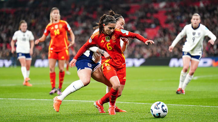 英格兰与西班牙争夺2025年女足欧洲杯历史荣耀的冠军对决