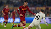 Il momento del rosso a Theo Hernandez