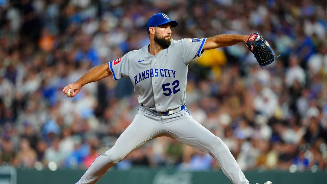 Jul 31, 2026; Denver, Colorado, USA; Kansas City Royals starting pitcher Michael Wacha (52) delivers a pitch in the fifth inning against the Colorado Rockies at Coors Field. Mandatory Credit: Ron Chenoy-Imagn Images Jul 31, 2026; Denver, Colorado, USA; Kansas City Royals starting pitcher Michael Wacha (52) delivers a pitch in the fifth inning against the Colorado Rockies at Coors Field. Mandatory Credit: Ron Chenoy-Imagn Images