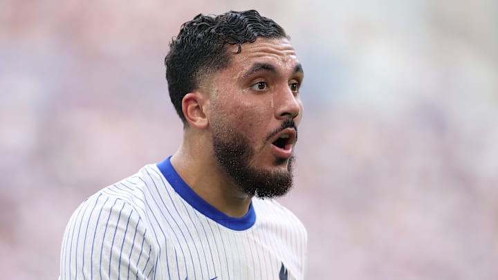 Rayan Cherki, joueur de l'OL, a été convoqué par Didier Deschamps. Rayan Cherki, joueur de l'OL, a été convoqué par Didier Deschamps.
