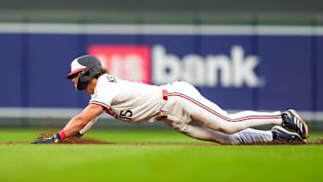 Keaschall slides in v the Detroit Tigers