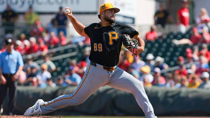 Mar 1, 2026; Jupiter, Florida, USA; Pittsburgh Pirates relief pitcher Antwone Kelly (89) delivers a pitch against the St. Louis Cardinals during the fourth inning at Roger Dean Chevrolet Stadium. Mandatory Credit: Sam Navarro-Imagn Images