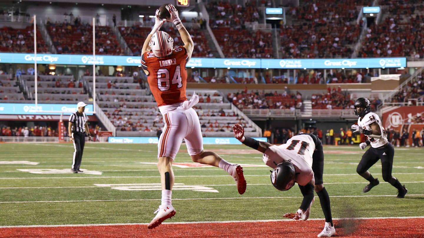 Broncos Sign Rookie WR Pat Bryant, Punter Jeremy Crawshaw, Tight End Caleb Lohner to Four-Year Contracts