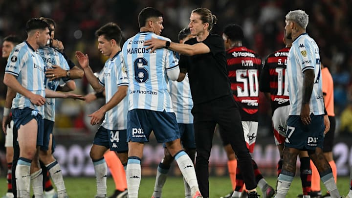 Time de Filipe Luís decide vaga na final contra o Racing fora de casa Time de Filipe Luís decide vaga na final contra o Racing fora de casa