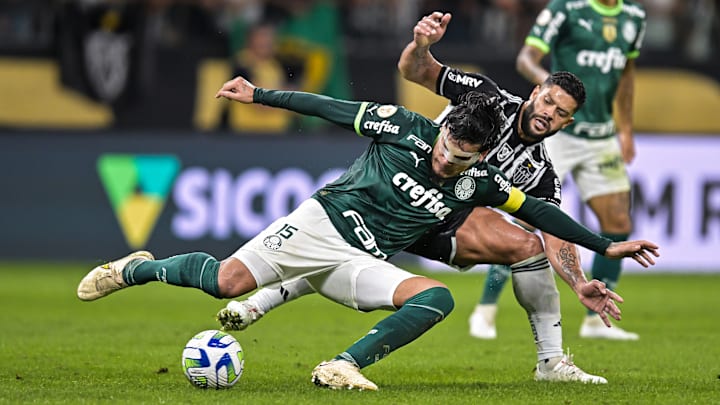 Equipes fazem duelo na tarde de domingo
