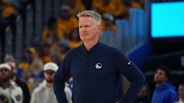 May 10, 2025; San Francisco, California, USA; Golden State Warriors head coach Steve Kerr motions to the team in the second quarter during game three against the Minnesota Timberwolves in the second round for the 2025 NBA Playoffs at Chase Center. Mandatory Credit: David Gonzales-Imagn Images