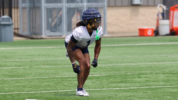 West Virginia University cornerback Garnett Hollis Jr. 