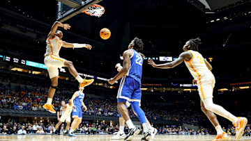 Kentucky v Tennessee