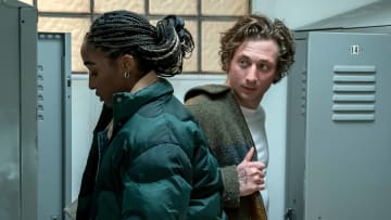 “THE BEAR” — “Beef” — Season 2, Episode 1 (Airs Thursday, June 22nd) Pictured: (l-r) Jeremy Allen White as Carmen “Carmy” Berzatto, Ayo Edebiri as Sydney Adamu. CR: Chuck Hodes/FX.