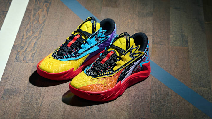 The PUMA Scoot Zeros II in the "Caution" colorway. The PUMA Scoot Zeros II in the "Caution" colorway.