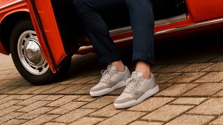 Harry Kane wears shoes from the Skechers x Harry Kane – Off Pitch collection. Harry Kane wears shoes from the Skechers x Harry Kane – Off Pitch collection.