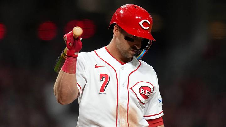 Cincinnati Reds first baseman Spencer Steer (7) reacts