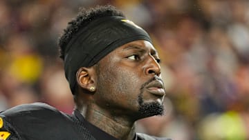 Washington Commanders defensive tackle Javon Kinlaw