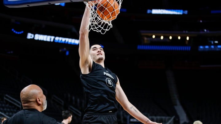 Purdue center Zach Edey (15) during open practice 