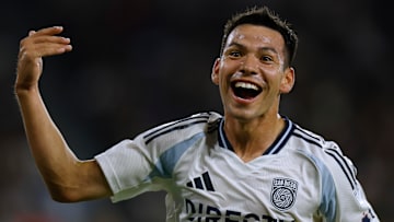 Hirving “Chucky” Lozano helped San Diego FC to a 2–1 win over LAFC to keep pace in the Supporters’ Shield race. 