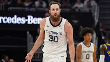 Former Memphis Grizzlies center Jay Huff (30) celebrates after a three-pointer against the Golden State Warriors in the second quarter at Chase Center.
