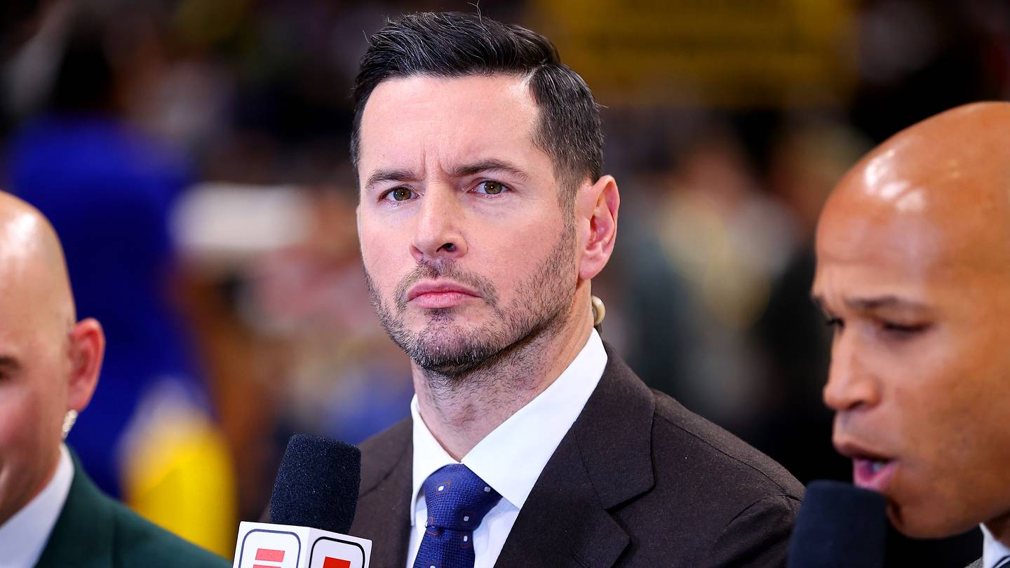 Lakers must avoid repeating history with massive coaching hire mistake - Vimarsana News