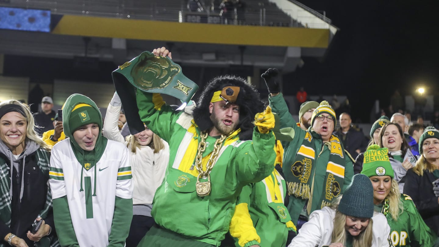 Fans of in-state pest bizarrely obsessed with playing Texas A&M football in bowl