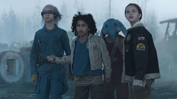 KB (Kyriana Kratter), Wim (Ravi Cabot-Conyers), Neel (Robert Timothy Smith) and Fern (Ryan Kiera-Armstrong) in Lucasfilm’s STAR WARS: SKELETON CREW, exclusively on Disney+. Photo by Matt Kennedy. ©2024 Lucasfilm Ltd. & TM. All Rights