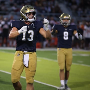 San Juan Hills linebacker Weston Port (13).