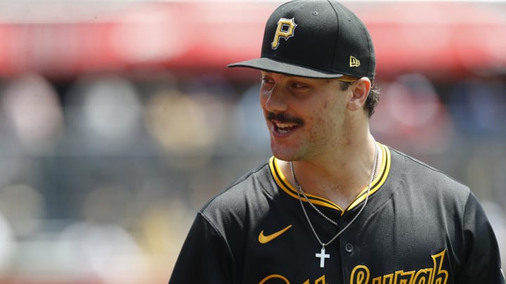 May 26, 2024; Pittsburgh, Pennsylvania, USA;  Pittsburgh Pirates pitcher Paul Skenes (30) walks in from the bullpen before the game against the Atlanta Braves at PNC Park. Mandatory Credit: Charles LeClaire-USA TODAY Sports