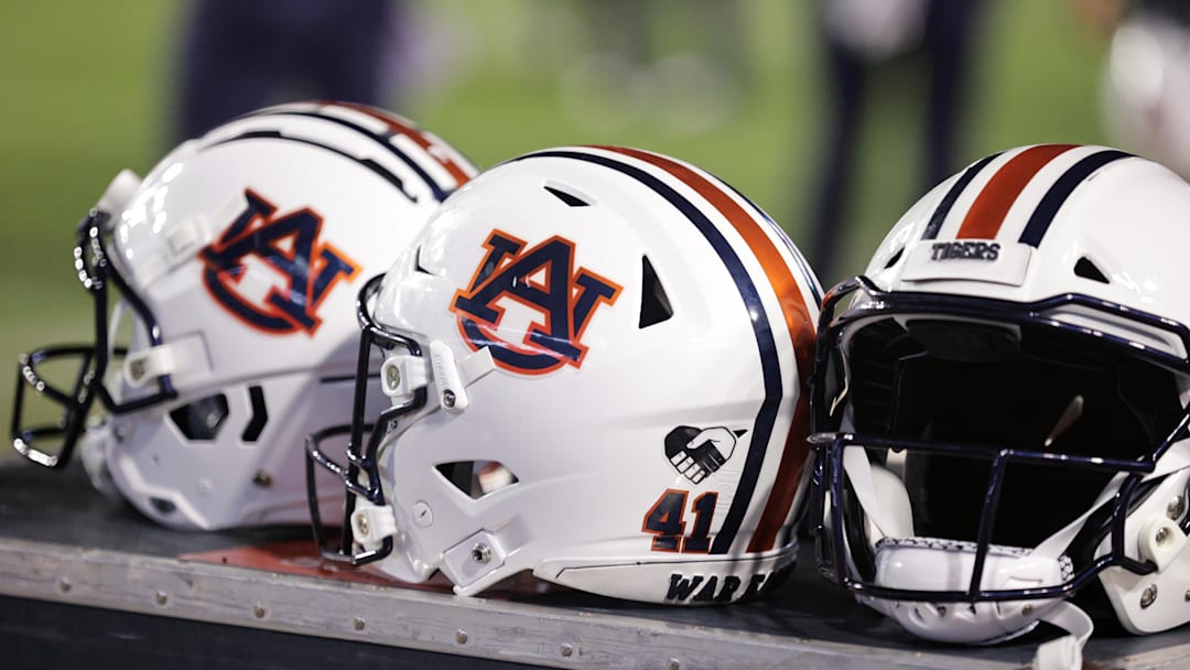 The Auburn commit continues to build his relationship with the staff