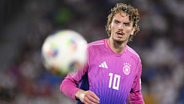 Der Transfer von Nick Woltemade zum FC Bayern bleibt unsicher