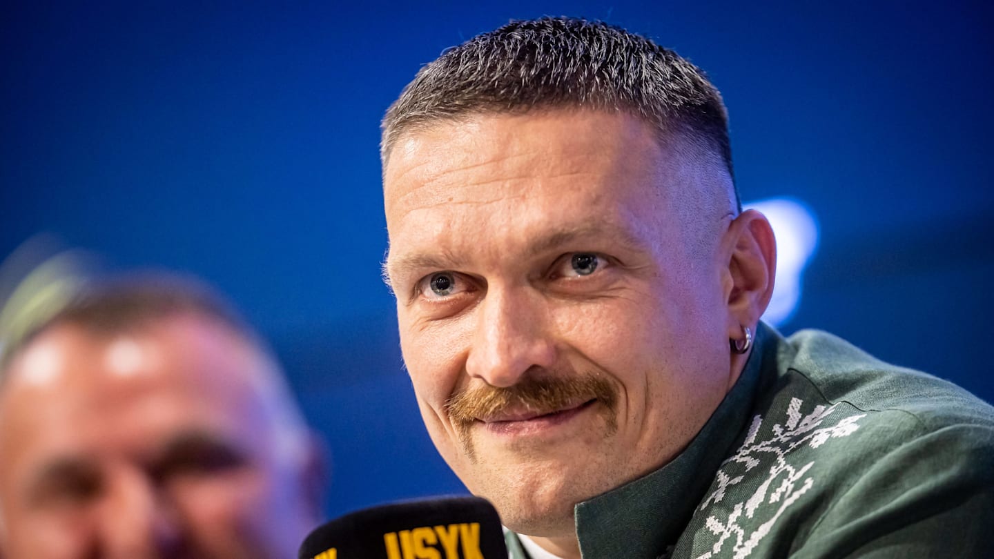 Lennox Lewis Urges Usyk To Retire On Top