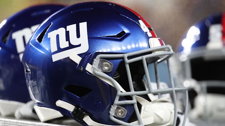 Oct 28, 2024; Pittsburgh, Pennsylvania, USA; New York Giants helmets on the sidelines against the Pittsburgh Steelers during the third quarter at Acrisure Stadium. Mandatory Credit: Charles LeClaire-Imagn Images Oct 28, 2024; Pittsburgh, Pennsylvania, USA; New York Giants helmets on the sidelines against the Pittsburgh Steelers during the third quarter at Acrisure Stadium. Mandatory Credit: Charles LeClaire-Imagn Images