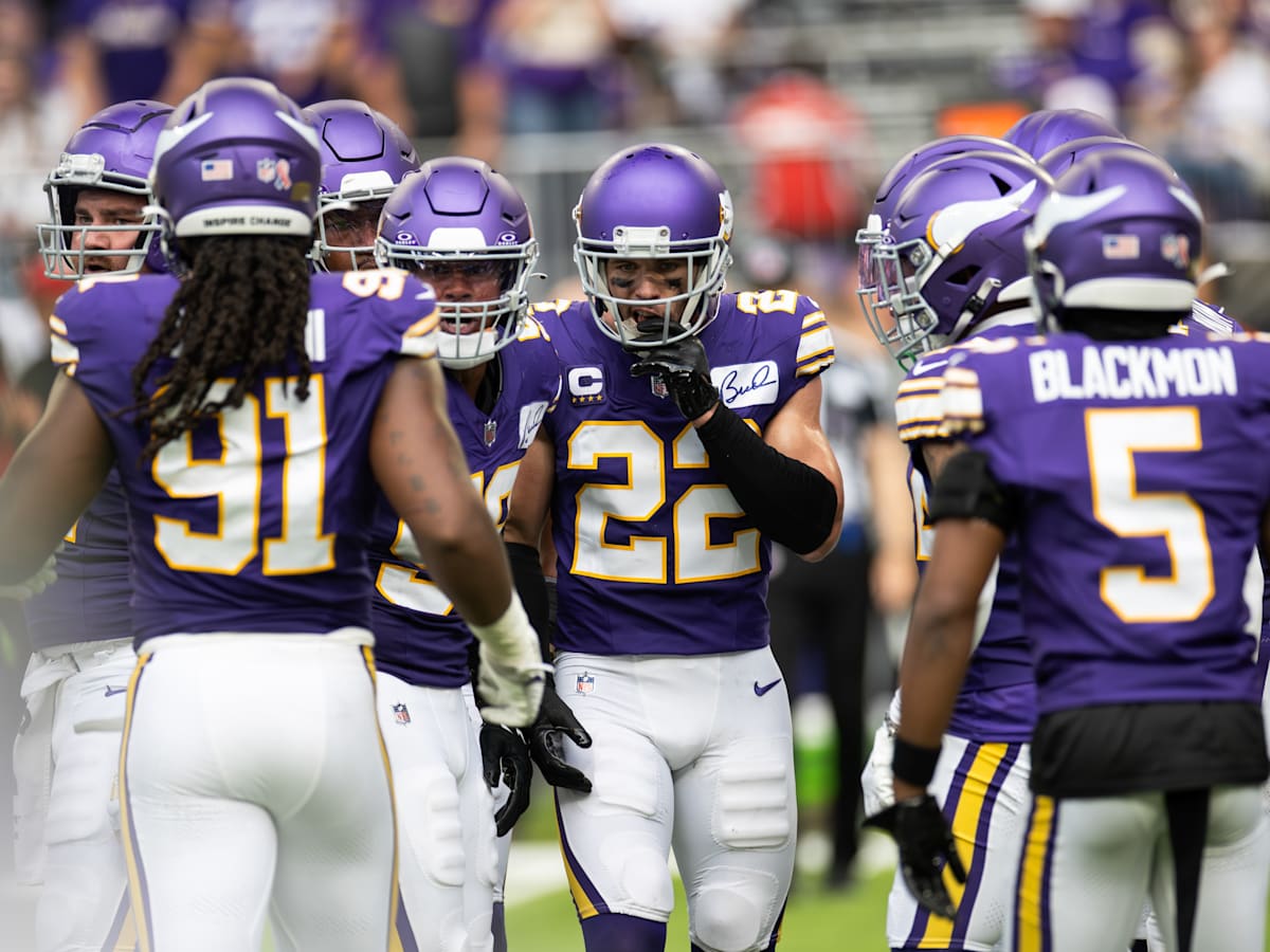 Retro vikings jersey deals