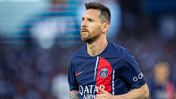 Lionel Messi a eu une attitude surprenante. Lionel Messi a eu une attitude surprenante.