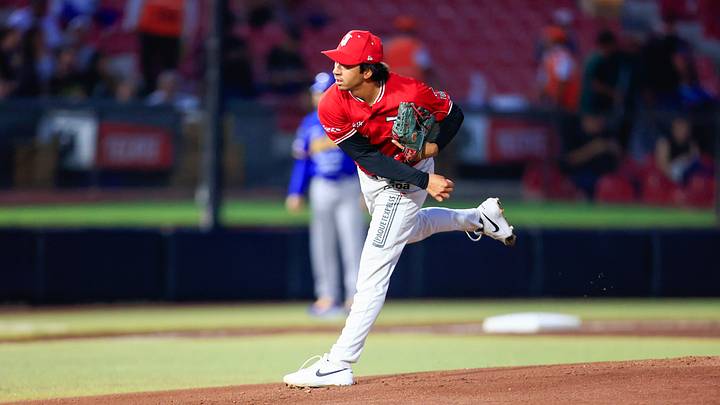 Otra gran apertura de Daniel Martínez le dio a los Toros la primera victoria de la Serie ante los Charros Otra gran apertura de Daniel Martínez le dio a los Toros la primera victoria de la Serie ante los Charros
