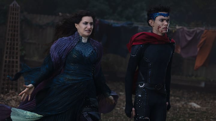 (L-R) Agatha Harkness (Kathryn Hahn) and Billy Maximoff (Joe Locke) in Marvel Television's AGATHA ALL ALONG, exclusively on Disney+. Photo by Chuck Zlotnick. © 2024 MARVEL.