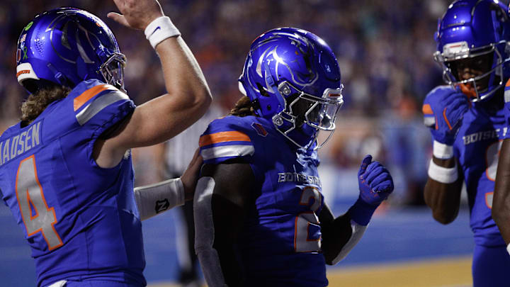 National Outlet Names Ashton Jeanty Best Player in College Football At  Midseason