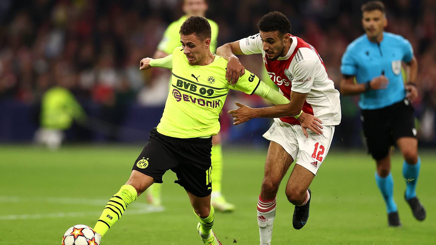 BVB Ajax Die Offiziellen Aufstellungen