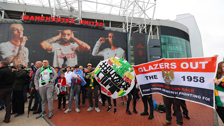 Manchester United v Wolverhampton Wanderers - Premier League