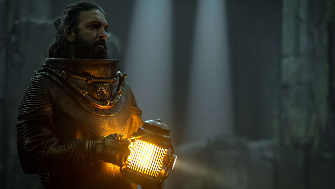 Nautilus/Series 1. Shazad Latif as Captain Nemo in Nautilus/Series 1. Cr. Vince Valitutti/Disney+ © 2022.