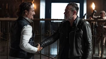 Jeffrey Dean Morgan as Negan, Kim Coates as The Bruegel - The Walking Dead: Dead City _ Season 2, Episode 4 - Photo Credit: Robert Clark/AMC