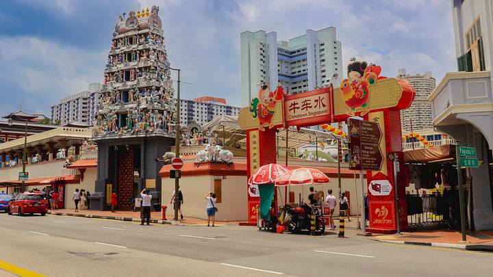 In Singapore, it's common to find sites like the Sri Mariamman Hindu Temple sitting in the heart of Chinatown.