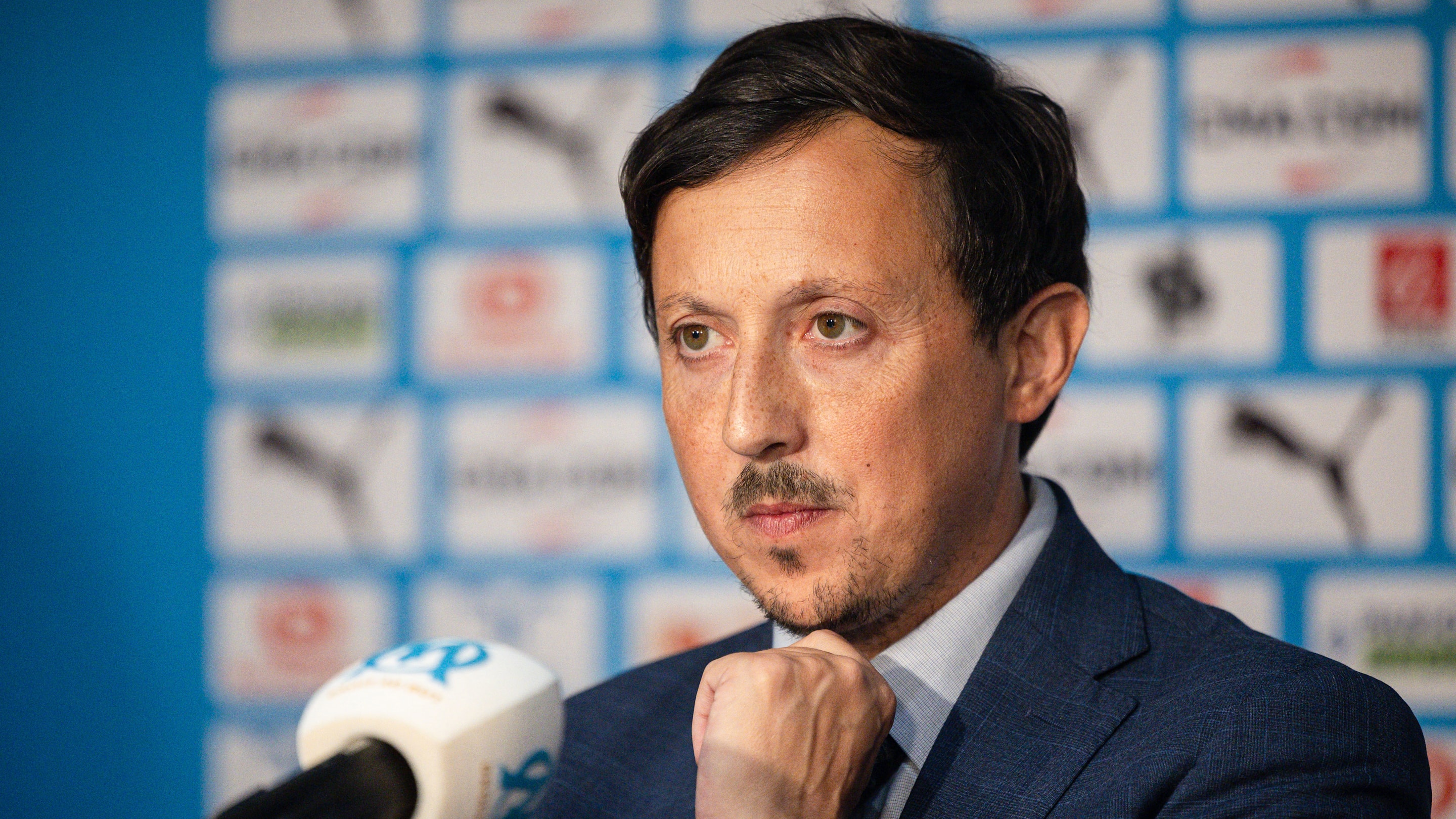 OM : "On se sent défavorisés", Pablo Longoria dézingue l'arbitrage français et son manque de cohérence