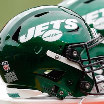 Oct 2, 2022; Pittsburgh, Pennsylvania, USA;  New York Jets helmets on the sidelines against the Pittsburgh Steelers during the second quarter at Acrisure Stadium. Mandatory Credit: Charles LeClaire-Imagn Images