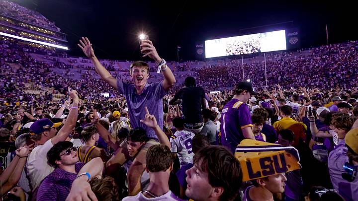 Ole Miss v LSU