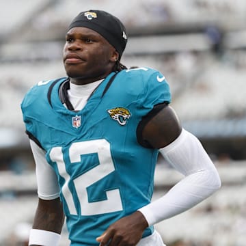 Jacksonville Jaguars rookie Travis Hunter played 18 snaps during his first NFL preseason game, with 10 coming on offense and eight on defense. 