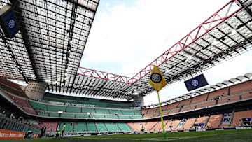 Das Giuseppe-Meazza-Stadion wird im Volksmund auch San Siro genannt.