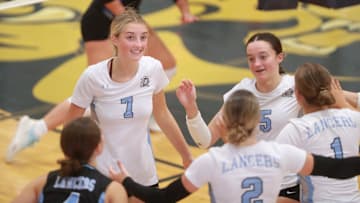 Shawnee Mission East players got a big surprise this week when Kansas City Chiefs defensive stars George Karlaftis and Trent McDuffie showed up at one of their games to show support for the team.